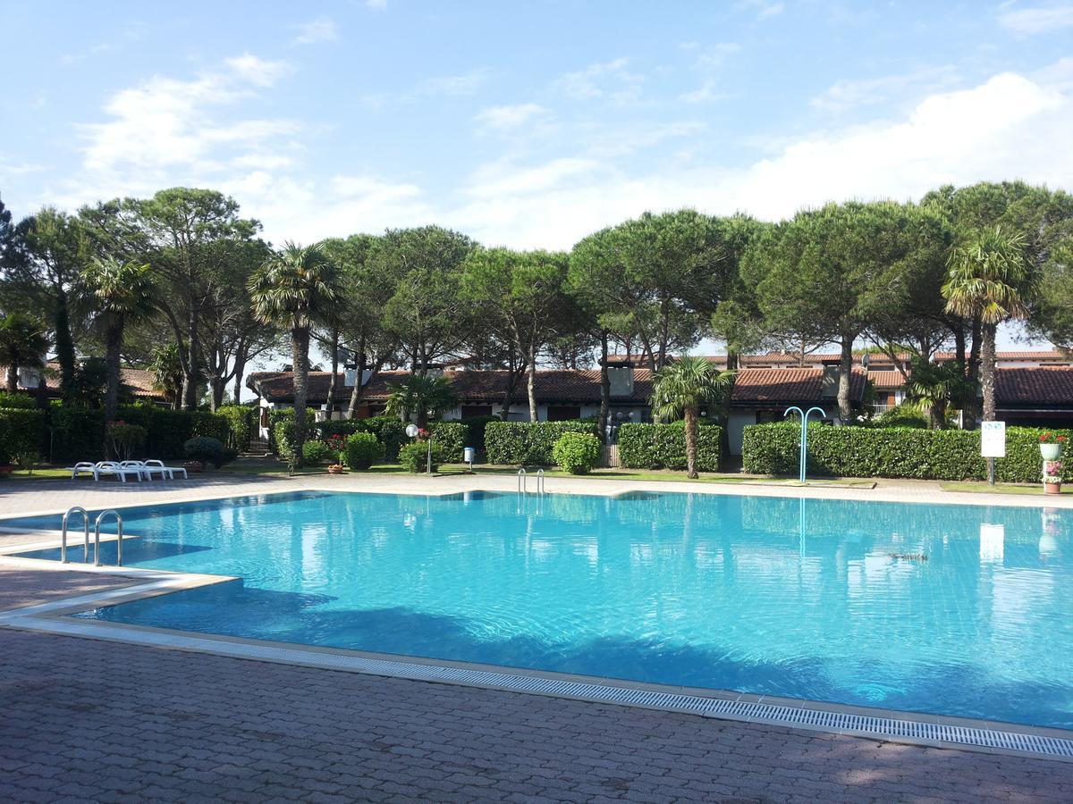 Villetta Corte Grande Villa Aprilia Marittima Exterior photo